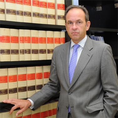 Dudosa aplicación del régimen de dedicación exclusiva de cargos electos locales en otras entidades no territoriales