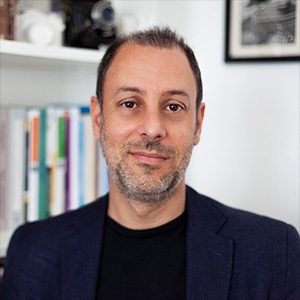 Inteligencia artificial en servicios públicos: modernizar con garantías